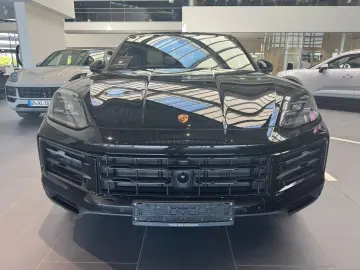 Cayenne COUPE*E-HYBRID*DISTRONIK*LUFTFEDERUNG*