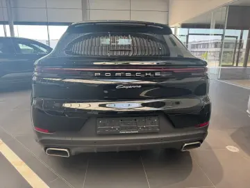 Cayenne COUPE*E-HYBRID*DISTRONIK*LUFTFEDERUNG*
