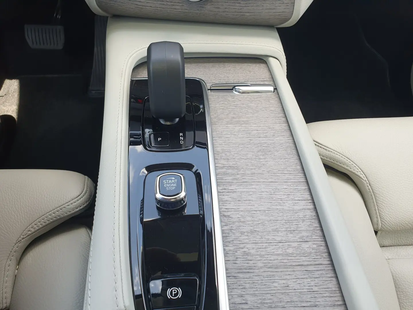 XC90 B5 AWD Ultimate Bright |PANO|LED|AHK|360°