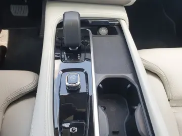 XC90 B5 AWD Ultimate Bright |PANO|LED|AHK|360°