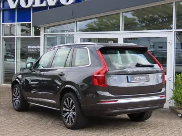 XC90 Ultimate Bright Recharge Plug-In Hybrid AWD