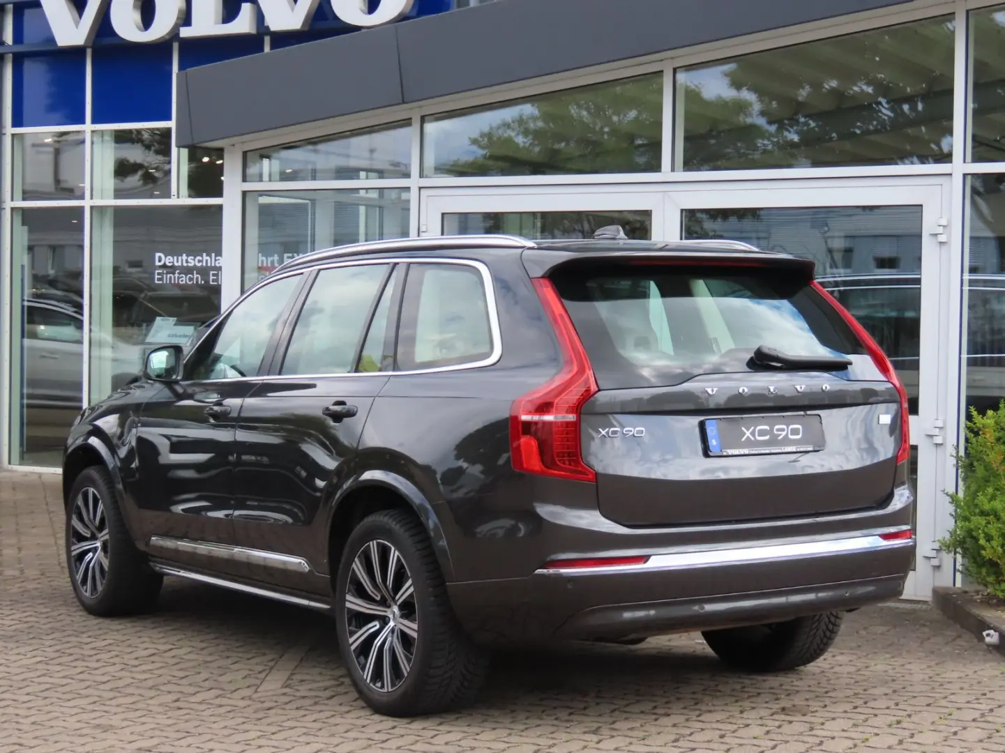 XC90 Ultimate Bright Recharge Plug-In Hybrid AWD