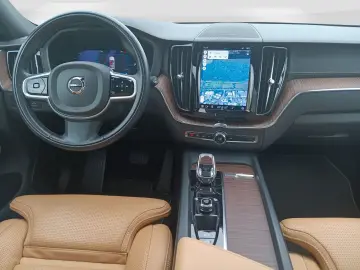 XC60 B5 AWD Inscription Pano/360°/AHK