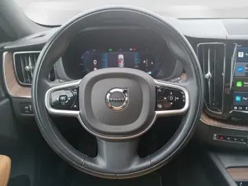 XC60 B5 AWD Inscription Pano/360°/AHK
