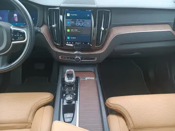 XC60 B5 AWD Inscription Pano/360°/AHK