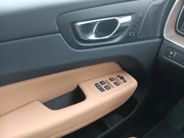 XC60 B5 AWD Inscription Pano/360°/AHK