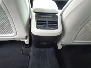 XC60 B5 Ultimate Dark AWD*360°*AHK*KS*SD*MJ.2023