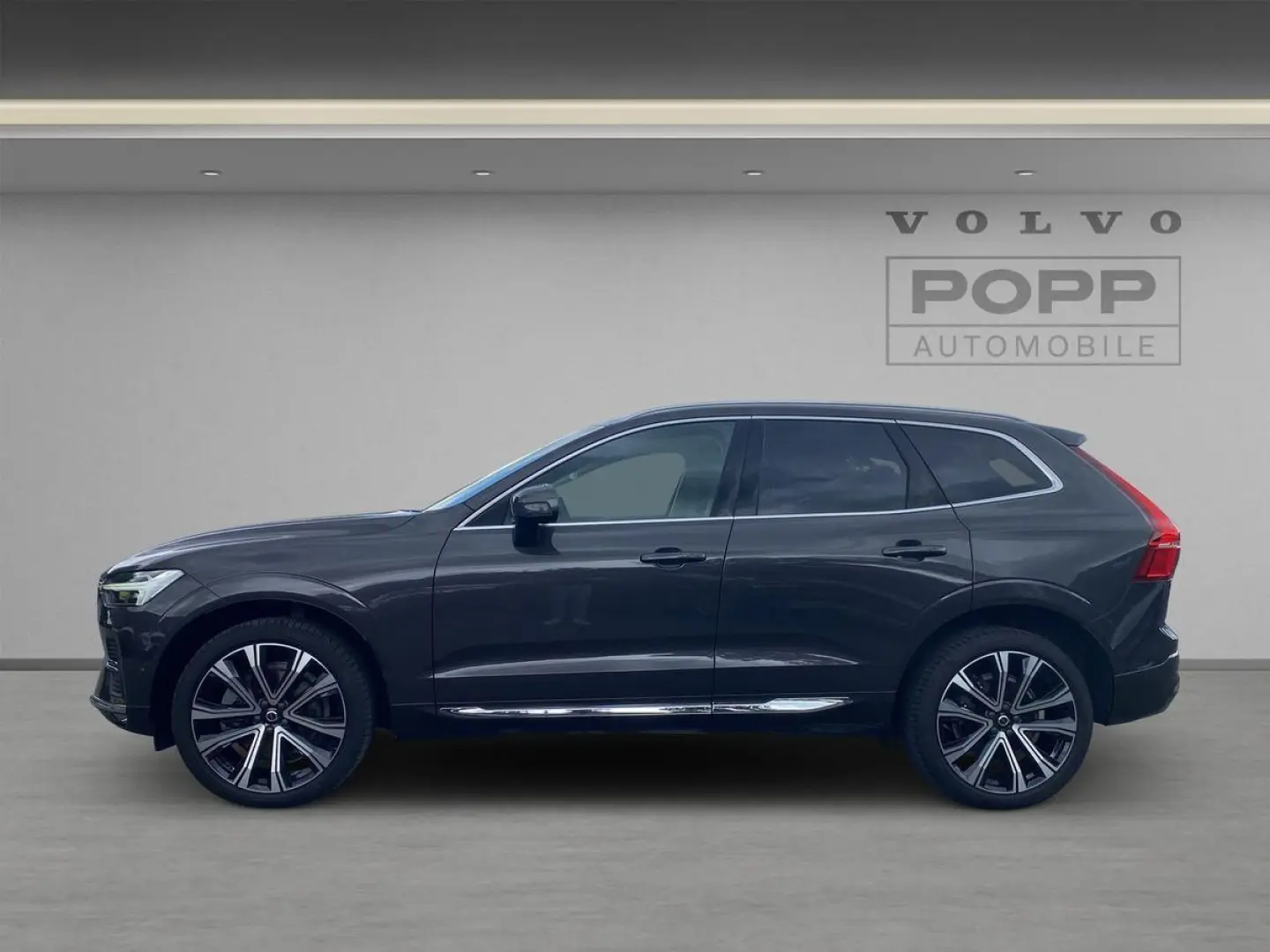 XC60 B5 AWD Ultimate Bright 360 4C HUD PANO STHZ