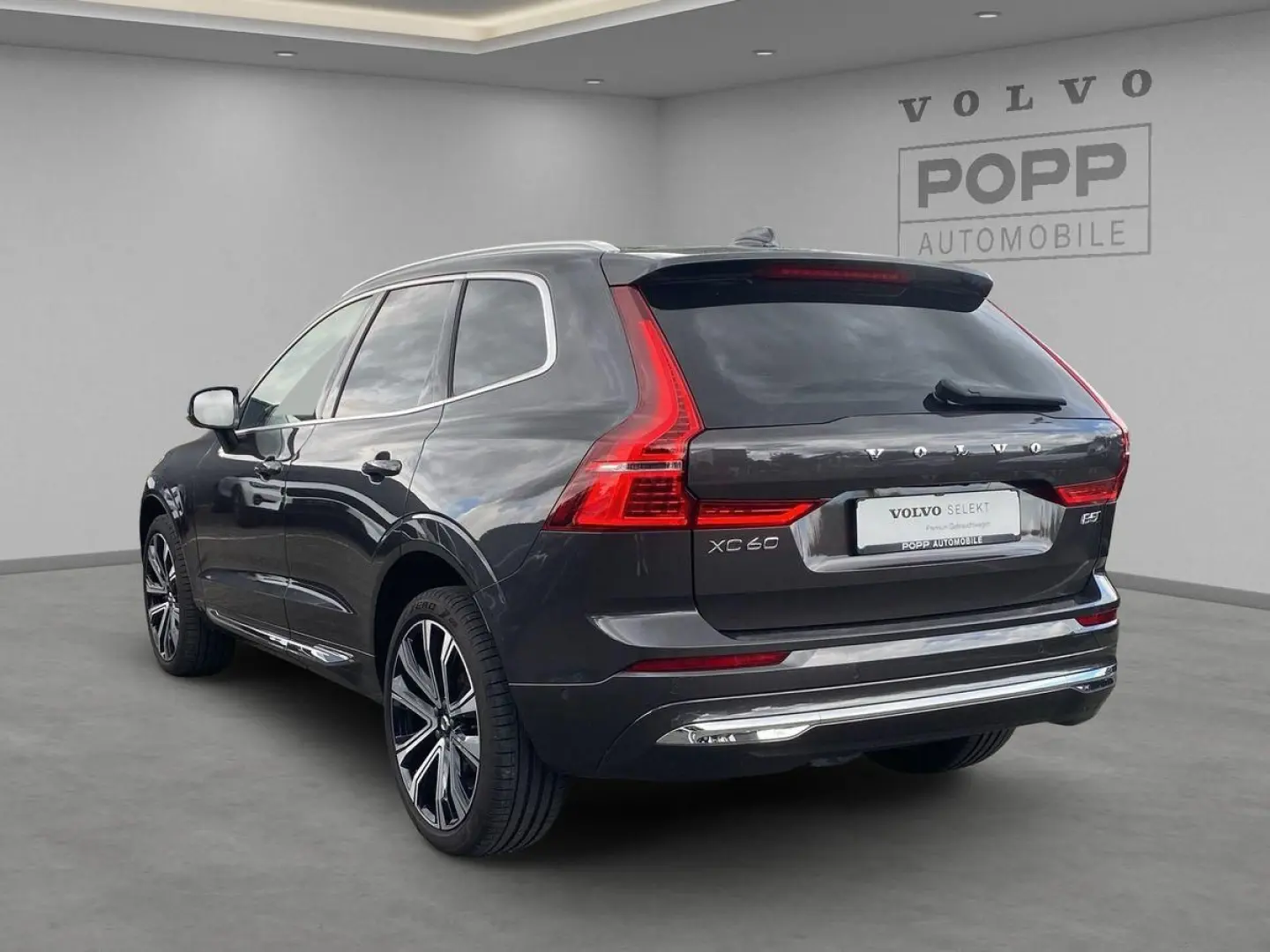 XC60 B5 AWD Ultimate Bright 360 4C HUD PANO STHZ