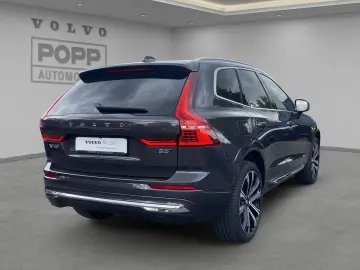XC60 B5 AWD Ultimate Bright 360 4C HUD PANO STHZ