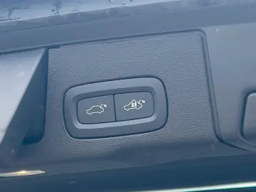 XC60 B5 D Ultimate Bright AWD*AHK*STHZG*Massage*