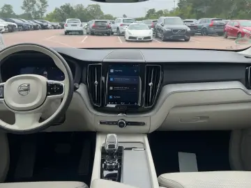 XC60 B5 D Ultimate Bright AWD*AHK*STHZG*Massage*