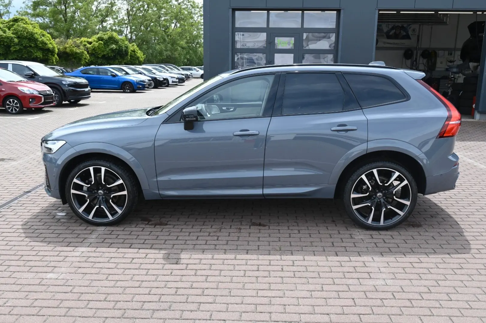 XC60 B4 D Ultimate Dark AWD*B&W*AHK*360°*PANO*