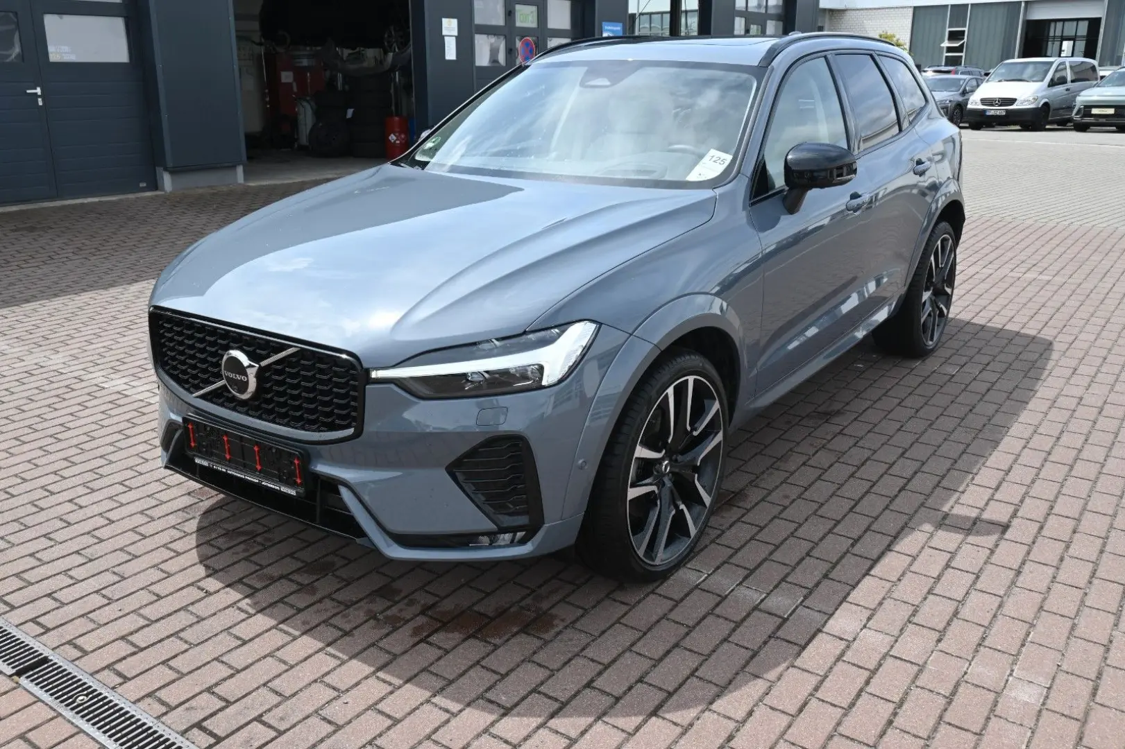 XC60 B4 D Ultimate Dark AWD*B&W*AHK*360°*PANO*