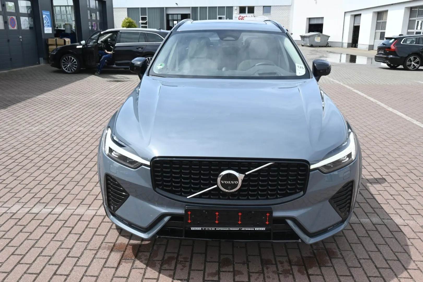 XC60 B4 D Ultimate Dark AWD*B&W*AHK*360°*PANO*