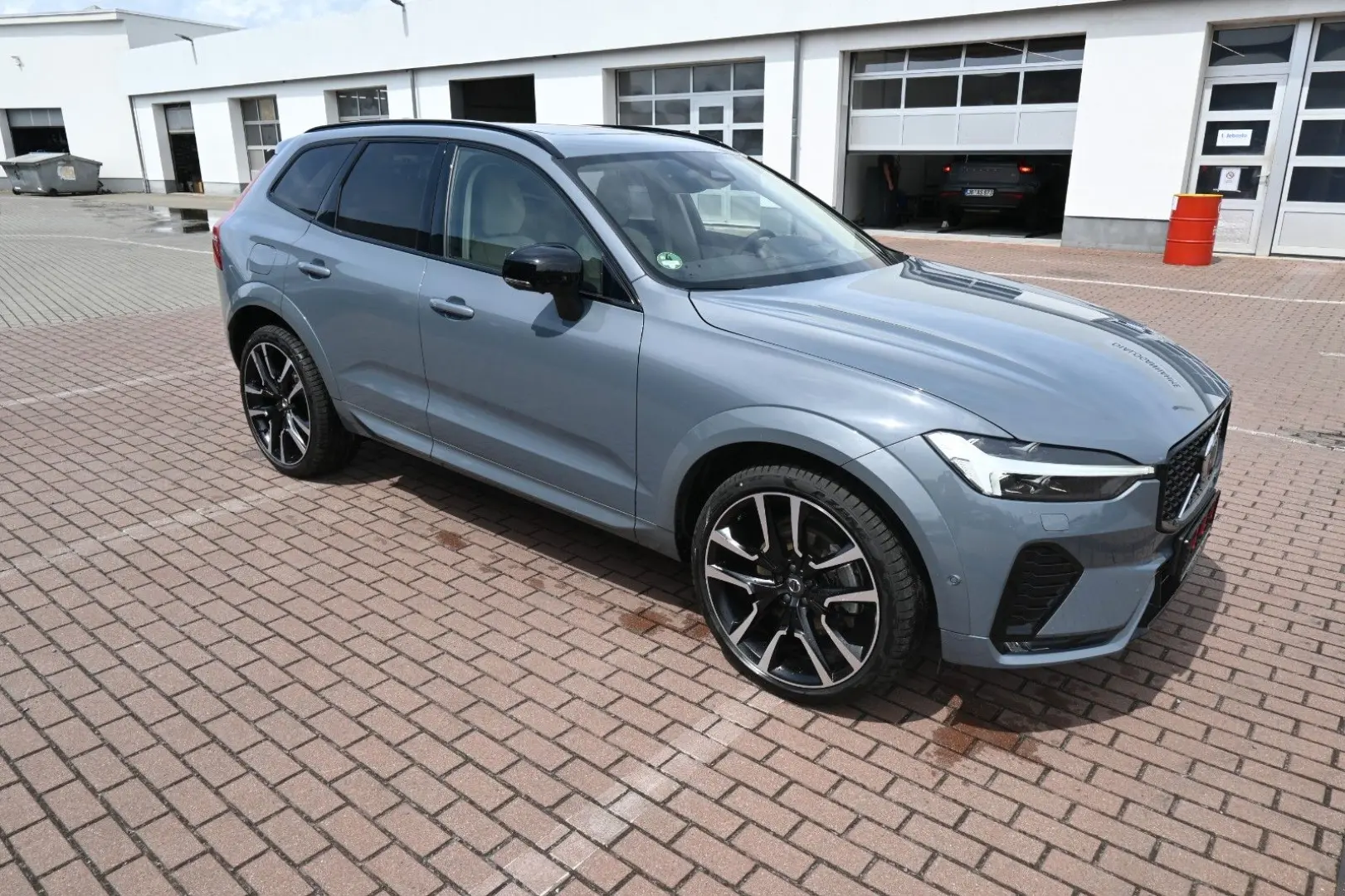 XC60 B4 D Ultimate Dark AWD*B&W*AHK*360°*PANO*