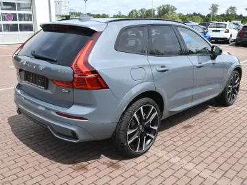 XC60 B4 D Ultimate Dark AWD*B&W*AHK*360°*PANO*