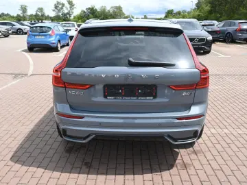 XC60 B4 D Ultimate Dark AWD*B&W*AHK*360°*PANO*