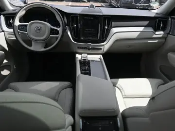XC60 B4 D Ultimate Dark AWD*B&W*AHK*360°*PANO*