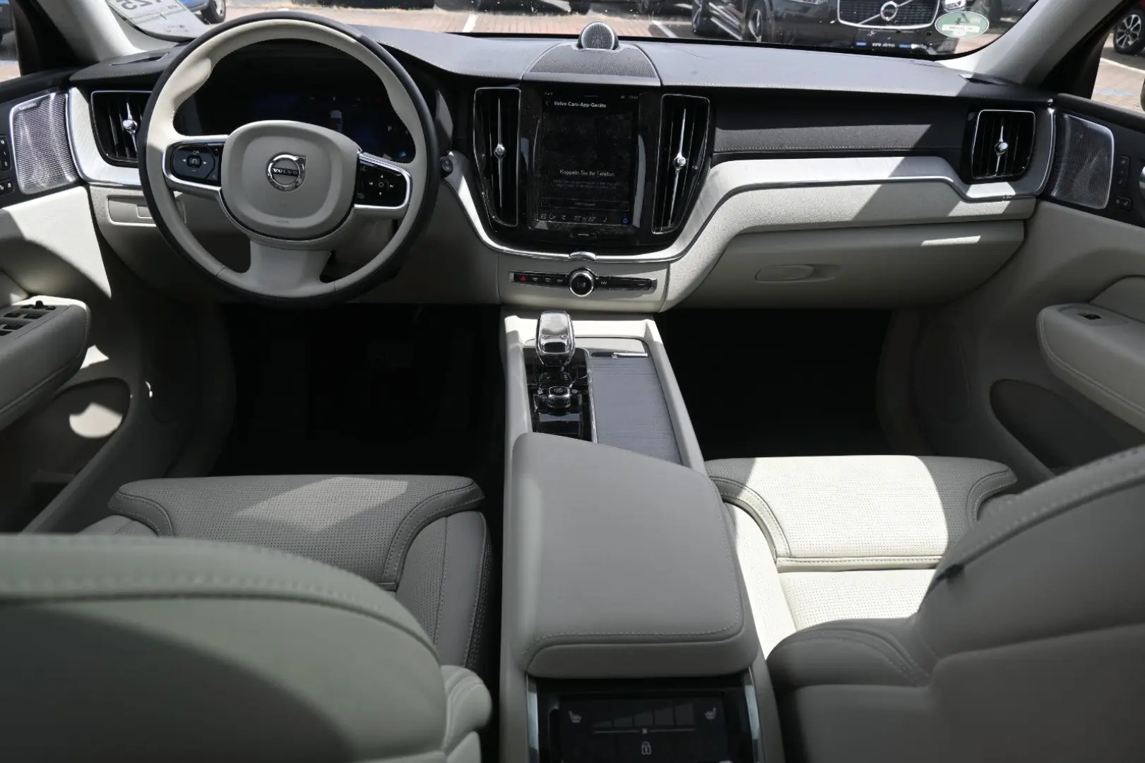 XC60 B4 D Ultimate Dark AWD*B&W*AHK*360°*PANO*