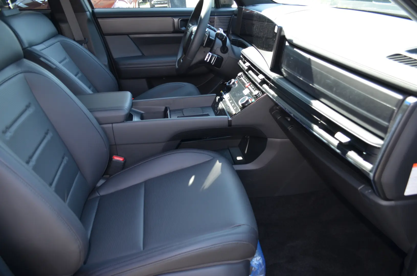 Hyundai SANTA FE 1.6L 252CP 4WD 6AT CALLIGRAPHY 7SEATS