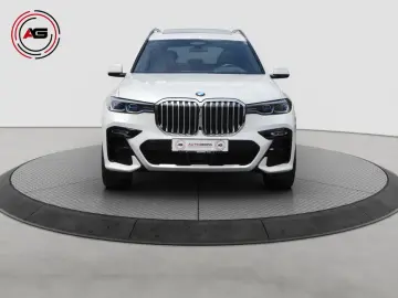 X7 40i M-SPORT 7SITZER SKYLOUNGE LASER STANDHEIZ