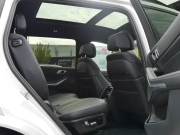 X7 40i M-SPORT 7SITZER SKYLOUNGE LASER STANDHEIZ