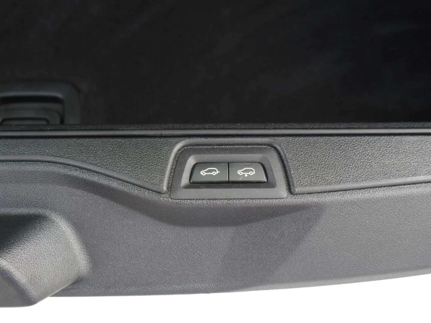 X7 40i M-SPORT 7SITZER SKYLOUNGE LASER STANDHEIZ