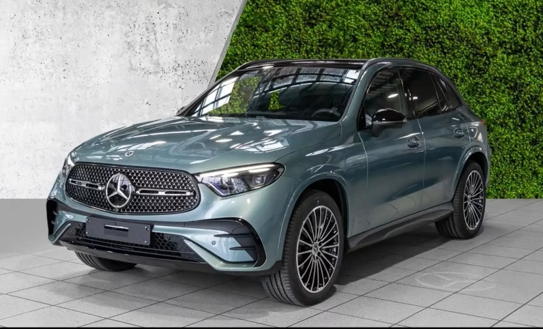 Mercedes-Benz GLC 300 d 4M AMG Line *AHK*KeyGo*Pano