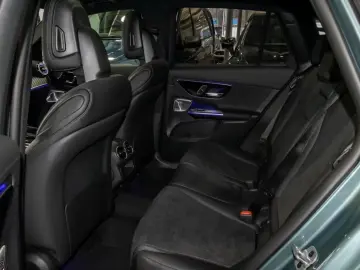 Mercedes-Benz GLC 300 d 4M AMG Line *AHK*KeyGo*Pano