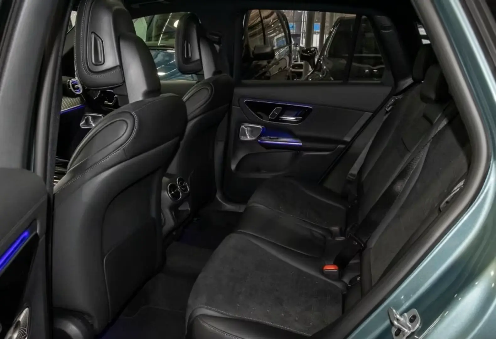 Mercedes-Benz GLC 300 d 4M AMG Line *AHK*KeyGo*Pano
