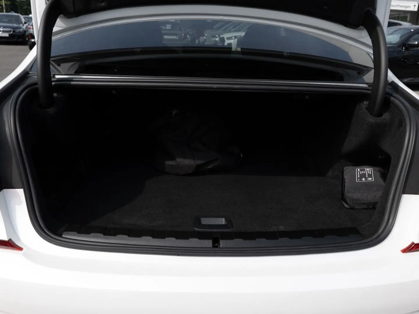 330e M-Sport HUD LASER LED W-LAN NAVI HGSD H/K