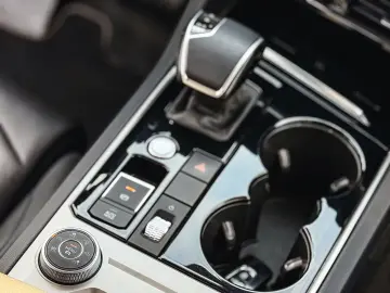 VW Touareg V6 TDI Style 231CP DSG 4Motion