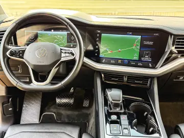 VW Touareg V6 TDI Style 231CP DSG 4Motion