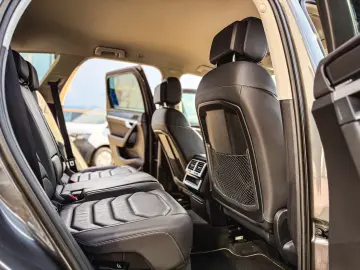 VW Touareg V6 TDI Style 231CP DSG 4Motion