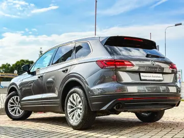 VW Touareg V6 TDI Style 231CP DSG 4Motion