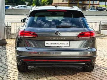 VW Touareg V6 TDI Style 231CP DSG 4Motion
