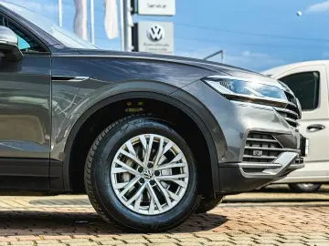 VW Touareg V6 TDI Style 231CP DSG 4Motion