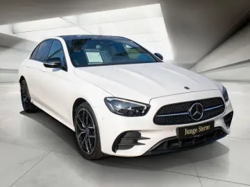 E 300 de 4M AMG Distr Pano AHK Burm. LED Widescr