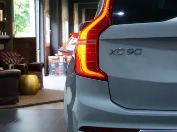 XC90 Plus BrightT8 Hybrid*360*7Sitz*Carplay*AWD