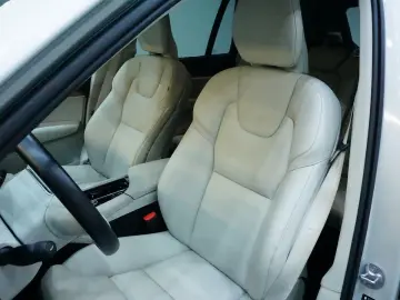 XC90 Plus BrightT8 Hybrid*360*7Sitz*Carplay*AWD