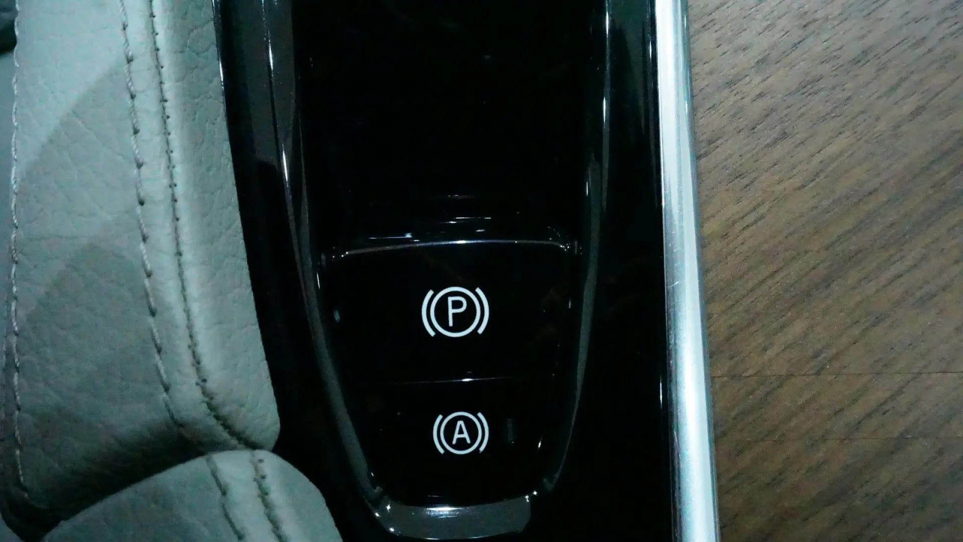 XC90 Plus BrightT8 Hybrid*360*7Sitz*Carplay*AWD