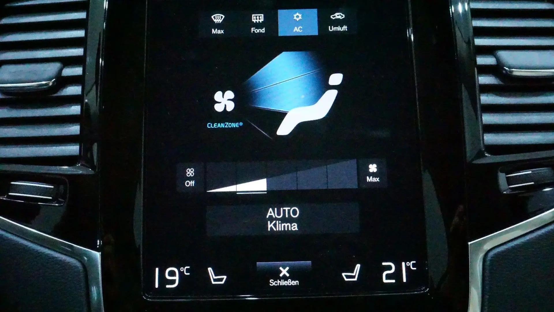 XC90 Plus BrightT8 Hybrid*360*7Sitz*Carplay*AWD