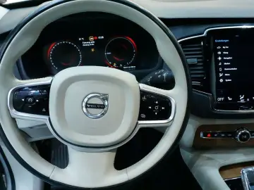 XC90 Plus BrightT8 Hybrid*360*7Sitz*Carplay*AWD