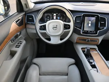 XC90 Inscription  Plug-In 360°Pano*VOLL LED*LUFT