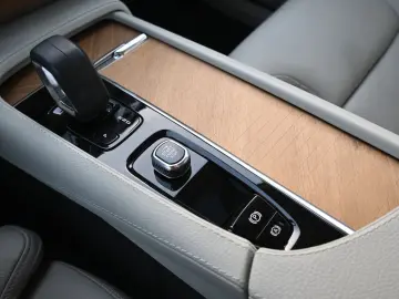 XC90 Inscription  Plug-In 360°Pano*VOLL LED*LUFT