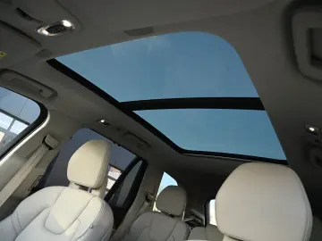 XC90 Inscription  Plug-In 360°Pano*VOLL LED*LUFT