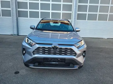 RAV 4 Comfort, ACC, LED, Virtual, 4x4, Garantie