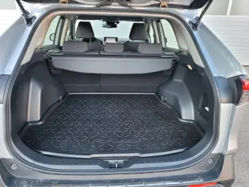RAV 4 Comfort, ACC, LED, Virtual, 4x4, Garantie