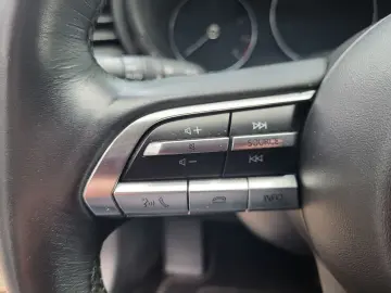 MAZDA CX-30 Selection 2WD 150PS LED-Head Up-Bose-LEASING